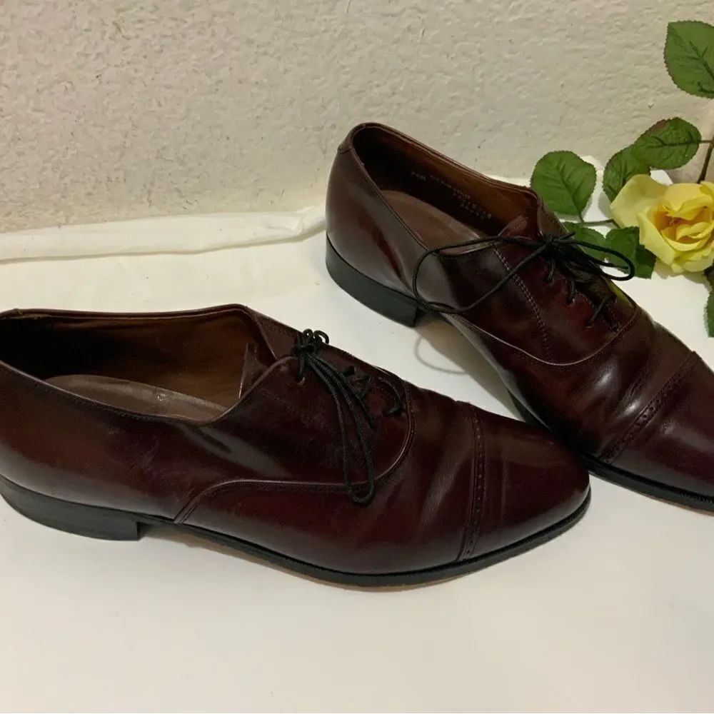 Bostonian Classics Burgundy Leather Cap Toe 9.5 M